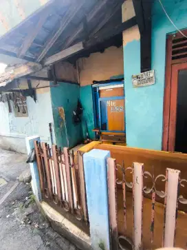 Jual Rumah cocok untuk kontrakan/Kost