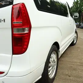Hyundai H-1 2012 Bensin