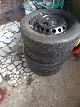 Velg kaleng plus ban Ring 14 pcd 100