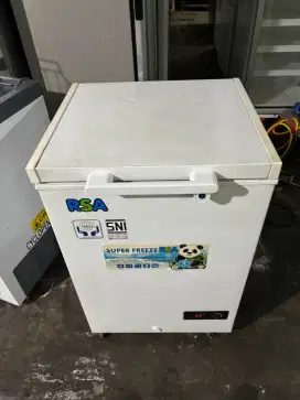 Freezer box RSA 100 liter Gea .mesin ori