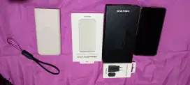 Samsung S24 FE + Charger + Wireless Battery Pack