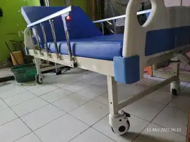 Ranjang pasien 1 crank