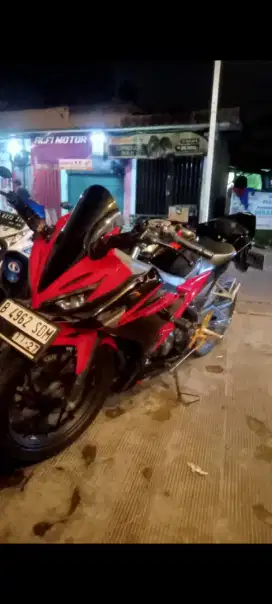 Honda CBR150 like new 2017