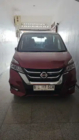 Nissan Serena HW 2019 twotone merah hitam