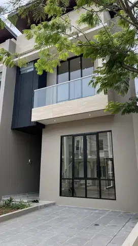 Dijual Rumah 2 Lantai Vanya Park cluster Azura BSD Masih Baru