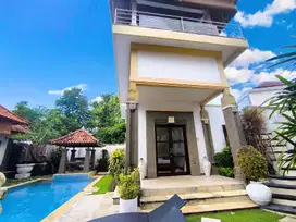 Villa Dijual Jalan Kaki Ke Pantai di Tanjung Benoa, Nusa Dua, Bali