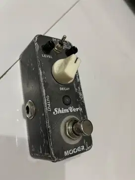 Mooer shimverb (efek gitar)