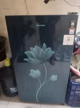 Kulka Polytron 1 pintu Masih Baru 6 Bulan