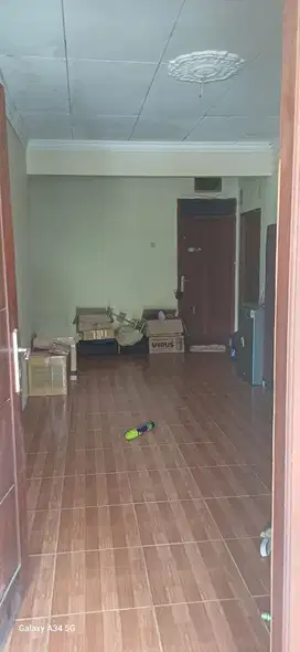 Rumah Kost 1 1/2  Lantai 5kt 2km Lengkap Fasilitas Lembah Hijau