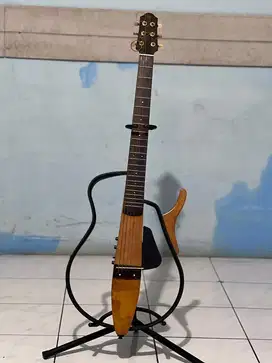 Guitar Yamaha Silent SLG110S