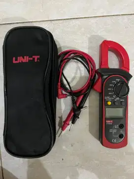 Clamp multimeter UNI-T UT200B