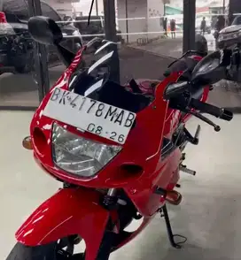 Kawasaki ninja rr red color