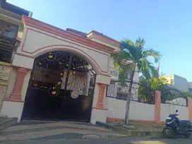 Rumah mediterania Pantai Mentari 2lt terawat parkiran luas siap huni
