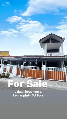 DIJUAL RUMAH JALAN UTAMA KOMPLEK