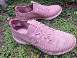 SKECHERS STRECH FIT