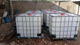 Kempu IBC tank 1000 liter