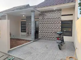 Rumah dekat pintu tol di kranggan jatirangga