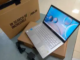 Jual Laptop Asus VIVOBOOK CORE i3 Generasi 11 MulusLikenew lengkap Dus