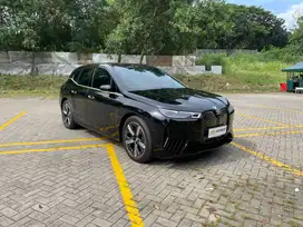 BMW iX EV xDrive40 2023 Black