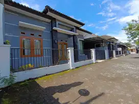 DIJUAL RUMAH CANTIK MINIMALIS DEKAT KAMPUS UGM DAN UII JAKAL