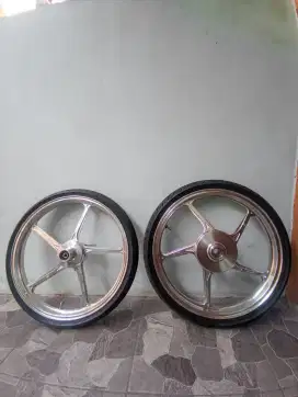VELG DELKEVIC D55 RING 17 AEROX