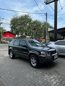 FORD ESCAPE XLT 3.0 4X4 Th 2003 Sangat Istimewa