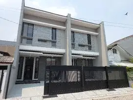 Dijual Rumah Klampis Semolo Surabaya