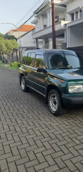 Suzuki Escudo 1.6