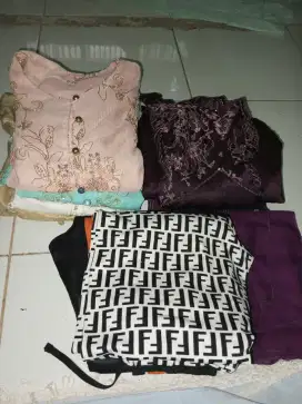 Dijual semuanya kebaya2 dll