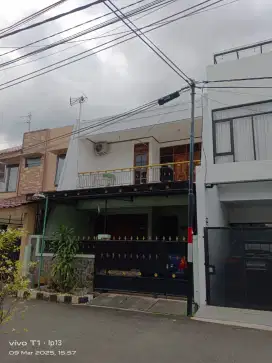 Disewakan Rumah Buaran Indah 1