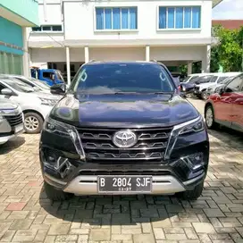 TOYOTA FORTUNER VRZ 2.4 AT 2021