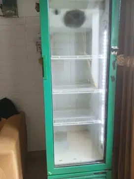 Dijual Showcase 4 Rak