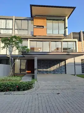 Dijual Brand New Rumah Mewah Lyndon Navapark View River