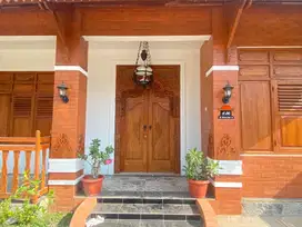 CLUSTER HERITAGE PRAMBANAN, HUNIAN NUANSA KLASIK JOGLO TIMUR JOGJA
