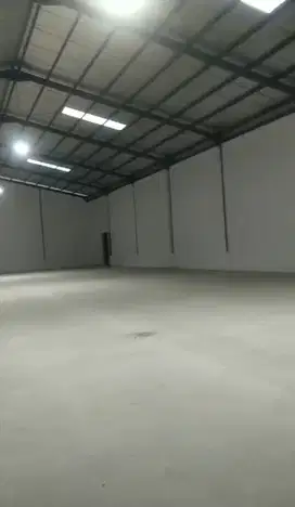 Dijual/sewakan gudang  delta silicon 3 jl cempaka 1 cikarang