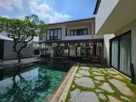 LUXURIOUS 7 BEDROOM VILLA IN BATU BELIG