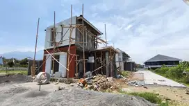RUMAH VILLA 2 LANTAI 2 MENIT ALUN ALUN BATU BONUS PRIVATE POOL+FURNISH