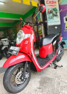 Jb.HONDA SCOOPY SPORTY 2018 UM500