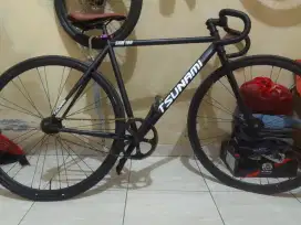 sepeda fixie custom tsunami