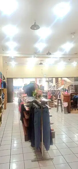 Jual/sewa Rumah Usaha Jl.Cihampelas