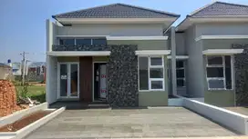 DIJUAL TERLARIS RUMAH HARGA DIBAWAH PASAR DEKAT PINTU TOL DESARI DEPOK