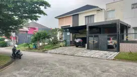 Rumah Depan Taman Di Cluster Terdepan Widelia Sentul City
