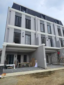 NEW! Rumah Kemang - Buncit Raya Dijual. Townhouse, Full Marmer. NEGO