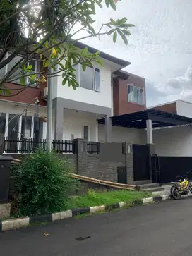 Rumah brandnew BU  di komplek bintaro jaksel siap huni