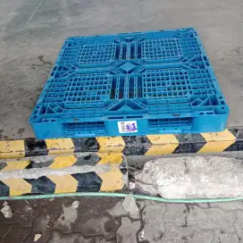 Pallet plastik bekas murah palet plastik bekas surabaya