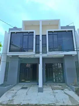 Dijual Rumah 2 Jejer Baru Gress Minimalis Siap Huni Semampir 2 Lantai
