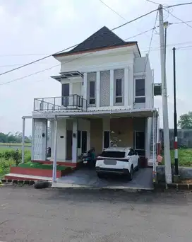 Rumah Cantik Minimalis 2 Lantai Area Utara Purwokerto