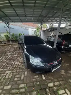 For sale Honda Accord 2.4 VTI-L 2003