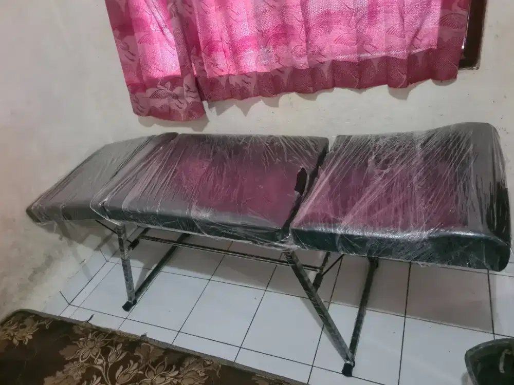 Ranjang Tattoo atau salon