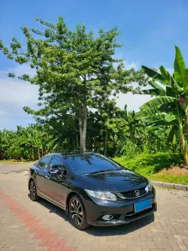 [Gress Mobil Kutisari]Civic FB 1.8 AT Tahun 2014 Surat Baru